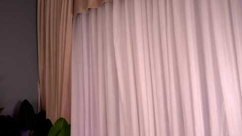 kellymathews @ chaturbate on 20250623