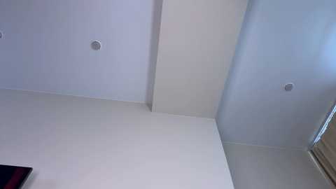 canikissyou_ @ chaturbate on 20250624