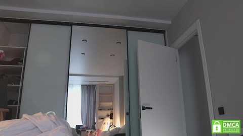 diana_alison @ chaturbate on 20250624