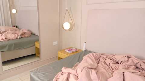 eymicooper @ chaturbate on 20250624