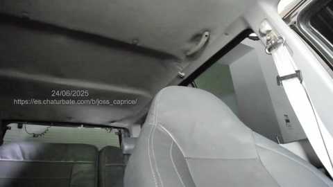 joss_caprice @ chaturbate on 20250624