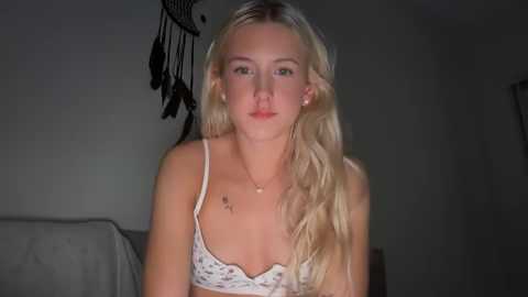 cassiemaee @ chaturbate on 20250625