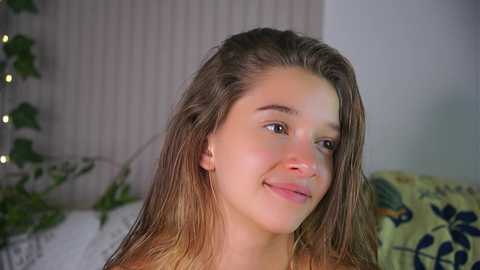 little_poetry @ chaturbate on 20250625