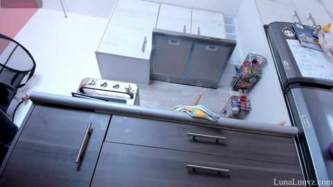 luna_luuvz @ chaturbate on 20250703