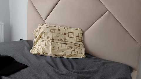 kiwigray @ chaturbate on 20250709