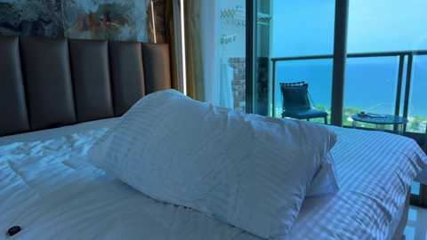 canikissyou_ @ chaturbate on 20250714