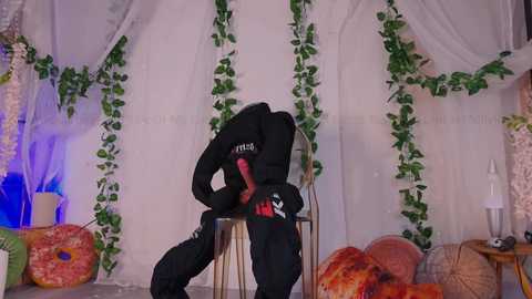 mollyflwers @ chaturbate on 20250716