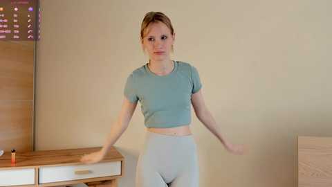 tarensolie @ chaturbate on 20250716