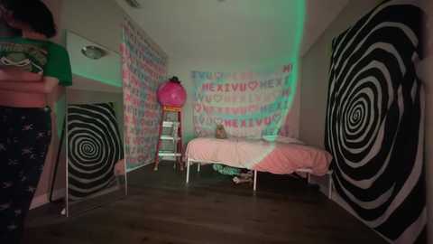 hexivu @ chaturbate on 20250718