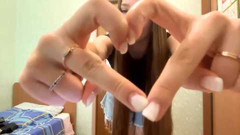 lizbethbeverley @ chaturbate on 20250719