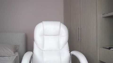 veroniqe_lounge @ chaturbate on 20250721