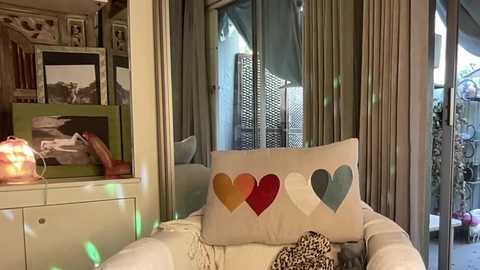 gl1tter_barbie @ chaturbate on 20250727