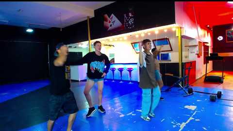 extrangers @ chaturbate on 20250728