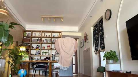 yuanlili @ chaturbate on 20250729