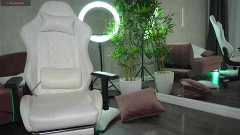 alexxiskye @ chaturbate on 20250807
