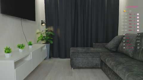 loney__tunes @ chaturbate on 20250813