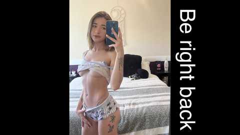 lolariv @ chaturbate on 20250816