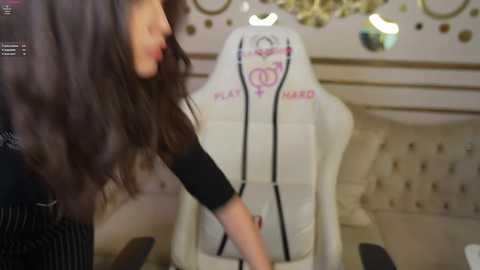 bright_diamonds_054 @ chaturbate on 20250817