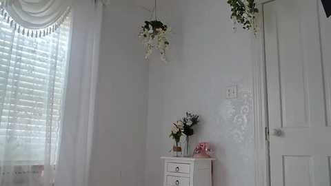 littlegreekflower @ chaturbate on 20250817