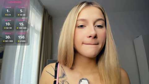 glossybabe_ @ chaturbate on 20250820