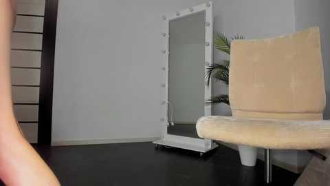 phoebepaw @ chaturbate on 20250821