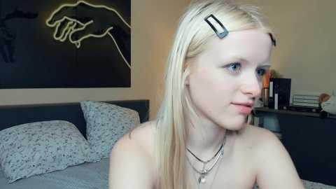 moody_lilac @ chaturbate on 20250822