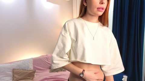lacienini @ chaturbate on 20250827