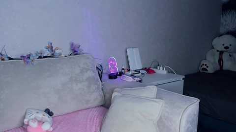 hidden_charm @ chaturbate on 20250907