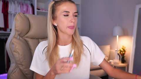 entya @ chaturbate on 20250915