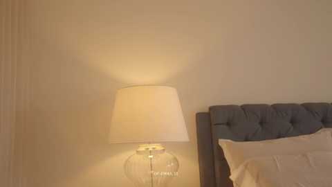 emma_lu1 @ chaturbate on 20250918