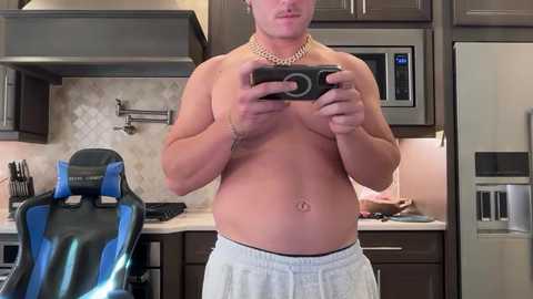 hungkingg22 @ chaturbate on 20250924