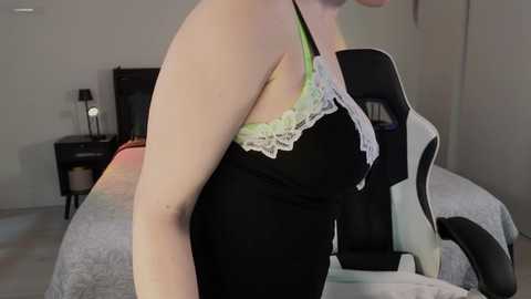 li_j @ chaturbate on 20250924