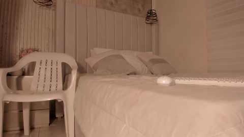 _dakota_a @ chaturbate on 20250925