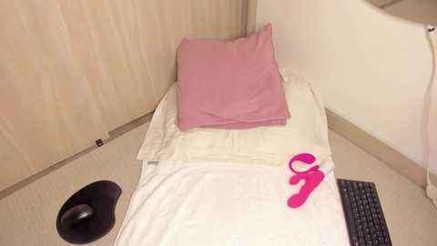 miss_melanie18 @ chaturbate on 20250925