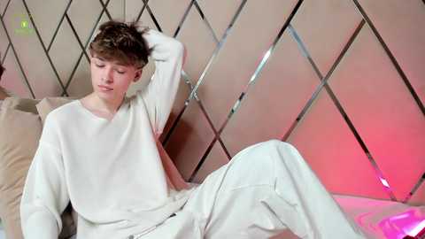 curlytwinkboy @ chaturbate on 20250929