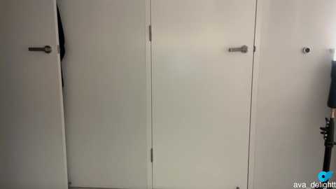 ava_delightt @ chaturbate on 20250930