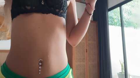 luvlivvyy @ chaturbate on 20250930