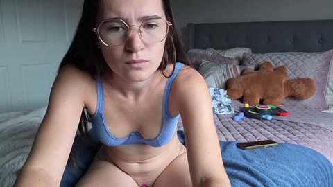 bambifarrina @ chaturbate on 20251001