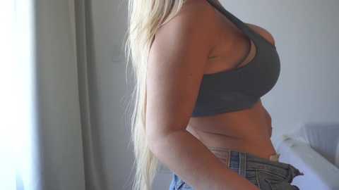 donnna19 @ chaturbate on 20251001