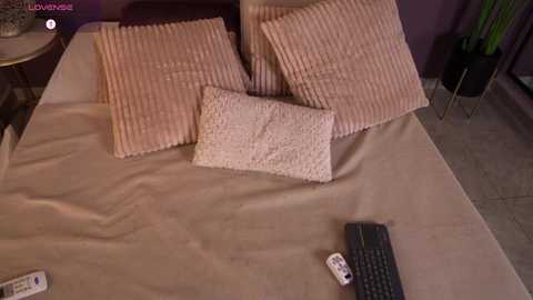 ellediane @ chaturbate on 20251001