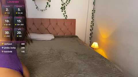 one_more_cum @ chaturbate on 20251001