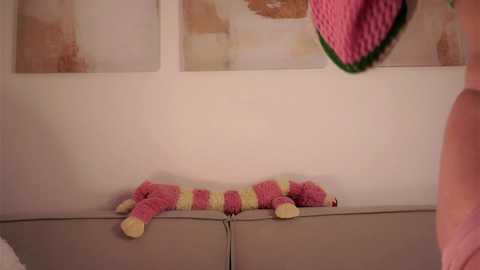 scarlet_fever10 @ chaturbate on 20251001