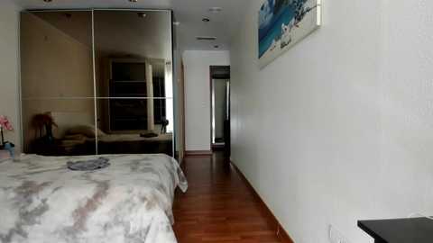 dulceys @ chaturbate on 20251002