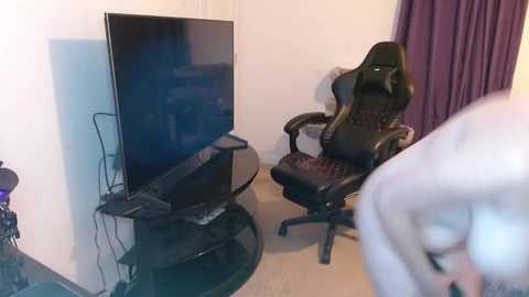 jtripled @ chaturbate on 20251002