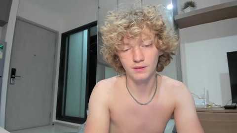 leo_wildd @ chaturbate on 20251002