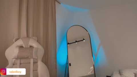 venus_art11 @ chaturbate on 20251002