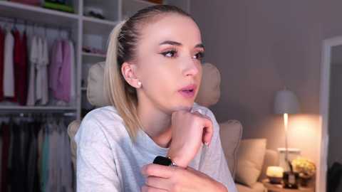 entya @ chaturbate on 20251003