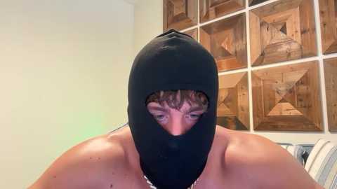 hungkingg22 @ chaturbate on 20251003