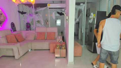 secrethause71605 @ chaturbate on 20251003