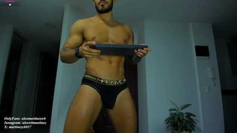 alexander_martines @ chaturbate on 20251004